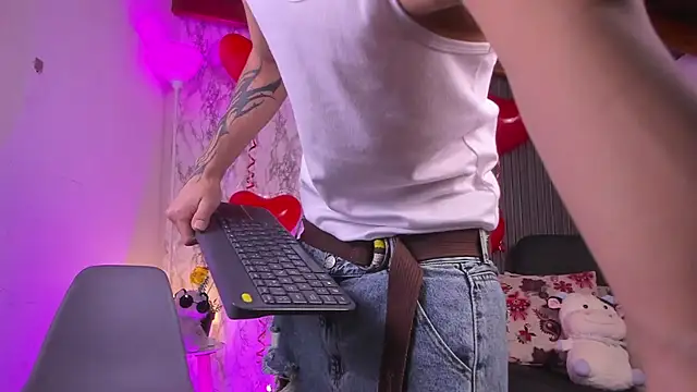 Jake beach  online show from 02-14-26, 04:09