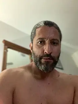 Snapshot of Calientesensible chatting on 03-01-26, 11:07 Calientesensible online show from 03-01-26, 11:07