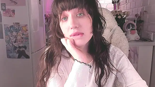 Snapshot of MePretty chatting on 01-24-25, 08:32 MePretty online show from 01-24-25, 08:32