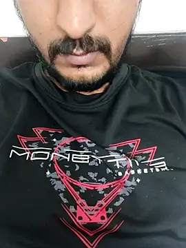 Snapshot of khoonichamgadar chatting on 11-29-25, 02:09 khoonichamgadar online show from 11-29-25, 02:09