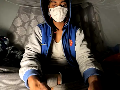 hunterboy2001 online show from 11-30-25, 04:11