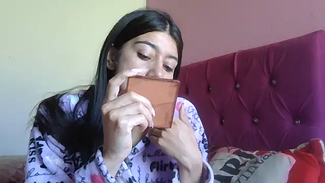 TaylorLove- online show from 12-15-25, 12:53