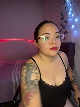 Snapshot of Lindalatina2001 chatting on 01-14-26, 12:05 Lindalatina2001 online show from 01-14-26, 12:05