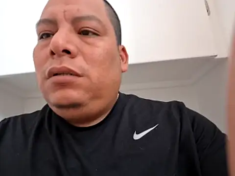 Snapshot of Angelchupapussy chatting on 03-22-26, 08:01 Angelchupapussy online show from 03-22-26, 08:01