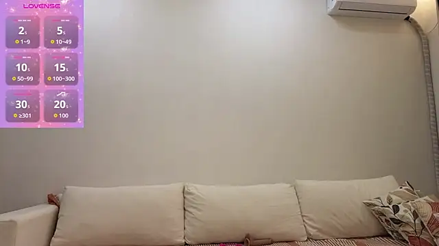 emiliblanc online show from 12-14-25, 08:02