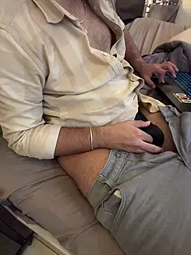 BlahNextDoor online show from 12-16-25, 09:09