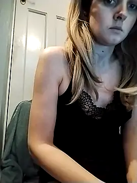 Amy01112 online show from 02-13-26, 04:03