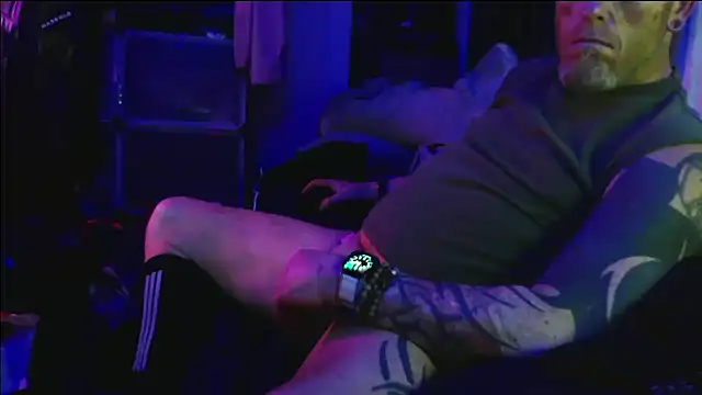 Prcdnhng690 online show from 12-18-25, 06:08