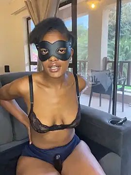 Snapshot of Fancy_Face28 chatting on 02-13-26, 07:37 Fancy Face28 online show from 02-13-26, 07:37