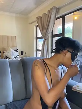 Snapshot of Fancy_Face28 chatting on 02-27-26, 08:36 Fancy Face28 online show from 02-27-26, 08:36