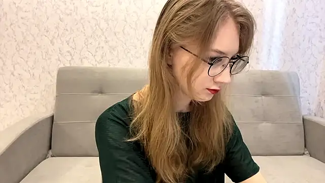 Snapshot of MargyDejong chatting on 03-15-26, 09:04 MargyDejong online show from 03-15-26, 09:04