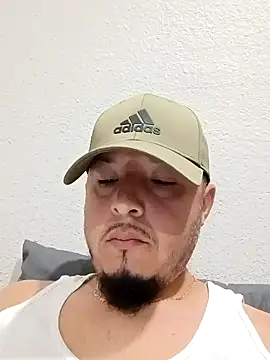 Snapshot of Lalin2323 chatting on 02-15-26, 08:49 Lalin2323 online show from 02-15-26, 08:49