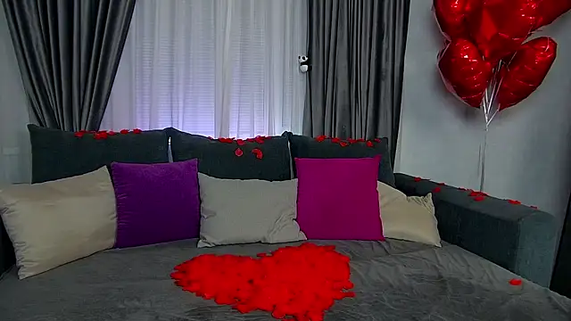 Snapshot of Kitty_Asstronaut chatting on 02-13-26, 12:39 Kitty Asstronaut online show from 02-13-26, 12:39