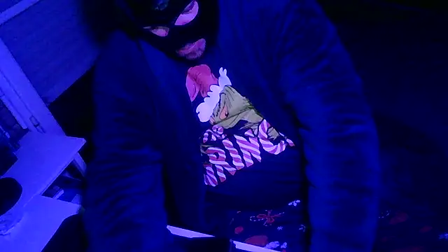 Snapshot of labonnetrique69 chatting on 12-01-25, 09:31 labonnetrique69 online show from 12-01-25, 09:31