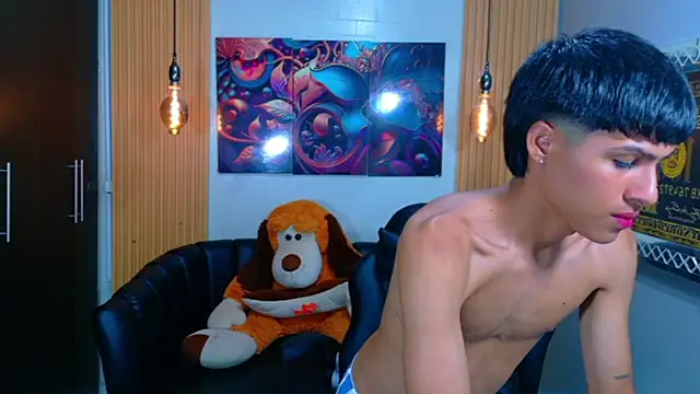 StormLuxX online show from 12-15-25, 08:24