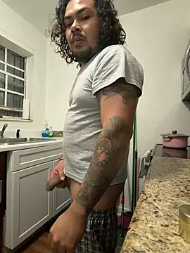 Snapshot of Samcan3 chatting on 04-14-26, 09:48 Samcan3 online show from 04-14-26, 09:48