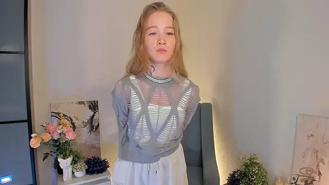 MaireLanda online show from 12-17-25, 05:24