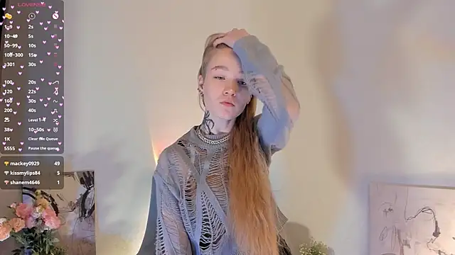 MaireLanda online show from 12-21-25, 04:08