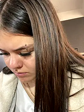 Camila Duarte2 online show from 12-18-25, 01:39