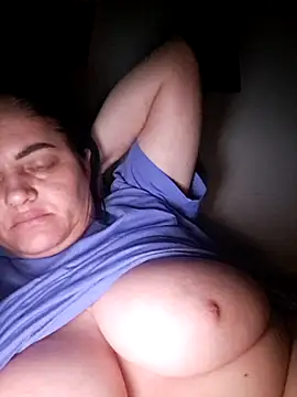 Snapshot of gini92 chatting on 02-24-26, 12:19 gini92 online show from 02-24-26, 12:19