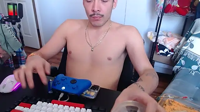 Snapshot of Longdforya chatting on 03-22-26, 04:10 Longdforya online show from 03-22-26, 04:10