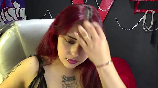 Snapshot of Zarastormks chatting on 12-02-25, 08:15 Zarastormks online show from 12-02-25, 08:15