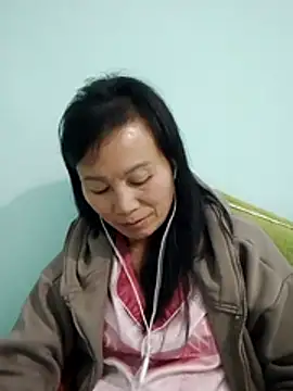 Lili-123k online show from 12-16-25, 01:38