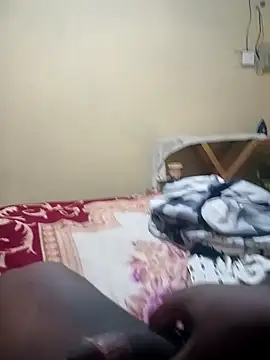 Snapshot of PoweringAlms chatting on 12-17-25, 09:43 PoweringAlms online show from 12-17-25, 09:43