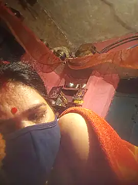 Snapshot of Your-shreya143 chatting on 12-18-25, 01:44 Your-shreya143 online show from 12-18-25, 01:44