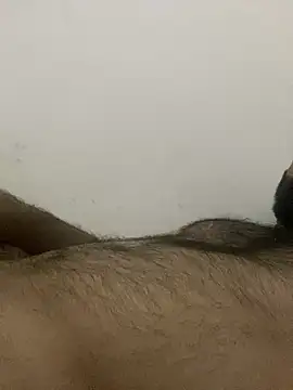 Snapshot of Shihba9633 chatting on 12-19-25, 11:01 Shihba9633 online show from 12-19-25, 11:01