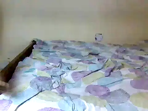 Snapshot of londanirc chatting on 12-02-25, 11:48 londanirc online show from 12-02-25, 11:48