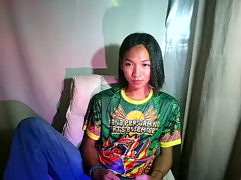 Snapshot of msrubyx chatting on 12-05-25, 04:21 msrubyx online show from 12-05-25, 04:21