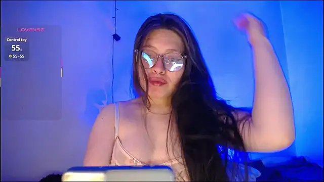 Snapshot of Usagi-- chatting on 12-03-25, 12:51 Usagi-- online show from 12-03-25, 12:51