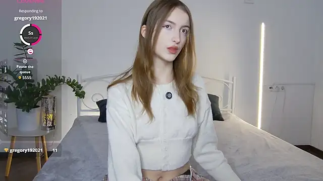 LunaKirby online show from 02-03-26, 03:06