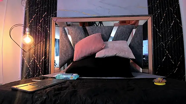 Hotty redd online show from 12-03-25, 07:45