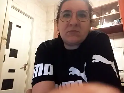 Snapshot of Dana92va chatting on 02-14-26, 05:32 Dana92va online show from 02-14-26, 05:32