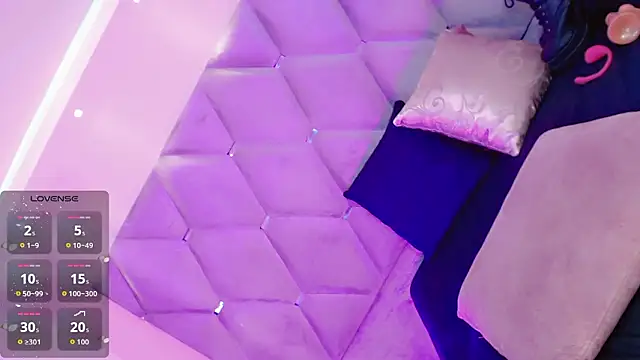 Tiiana Glow10  online show from 01-16-26, 08:24