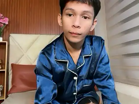 Snapshot of TheBoyAboveYou chatting on 02-20-26, 04:51 TheBoyAboveYou online show from 02-20-26, 04:51