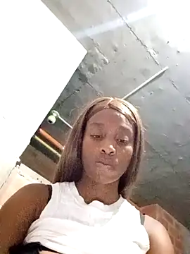 Snapshot of Andy-rousse chatting on 12-14-25, 03:01 Andy-rousse online show from 12-14-25, 03:01