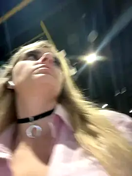 Snapshot of Betsy chatting on 12-02-24, 05:15 Betsy online show from 12-02-24, 05:15