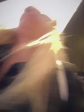 Snapshot of Betsy chatting on 12-30-24, 01:58 Betsy online show from 12-30-24, 01:58