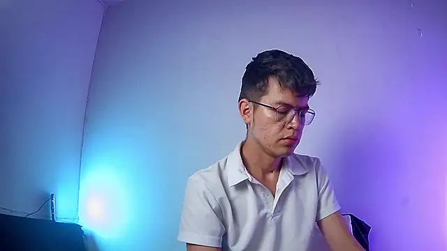 nicolatinboy online show from 02-26-26, 09:14