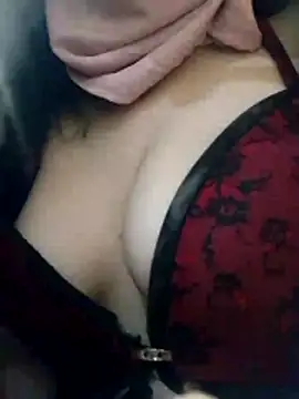 Snapshot of Almas-arabic chatting on 02-23-26, 02:36 Almas-arabic online show from 02-23-26, 02:36