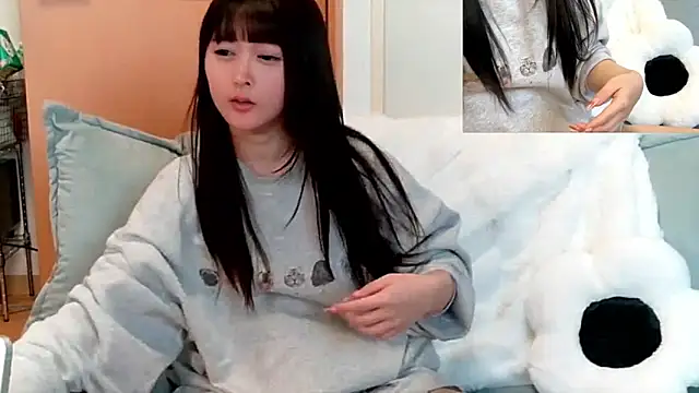 yuna 24 online show from 03-05-26, 07:26