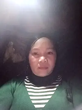 Snapshot of ava-dellght chatting on 12-03-25, 09:07 ava-dellght online show from 12-03-25, 09:07