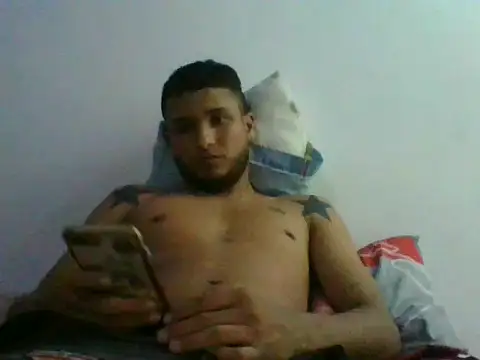 modeloxtz online show from 12-22-25, 04:09