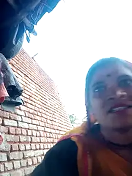 Jyoti sharma0 online show from 12-05-25, 11:41