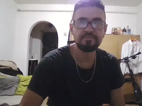 cornel4321 online show from 12-05-25, 05:20