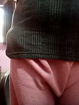 Tanya Sharma98 online show from 12-17-25, 06:41