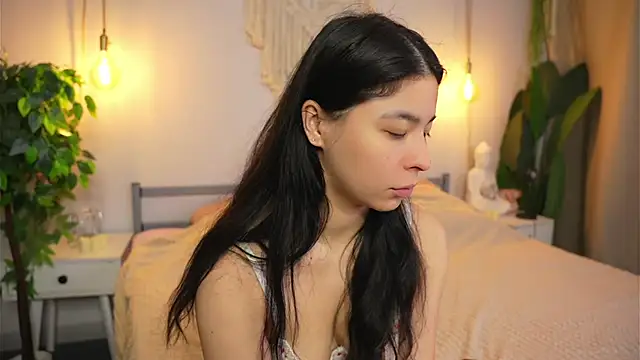 rosaliemoan online show from 12-17-25, 07:25